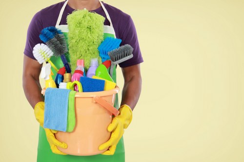 SE18 house cleaning team organizing a modern apartment